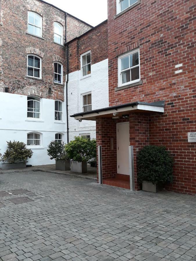 Riverside Apartment York Buitenkant foto
